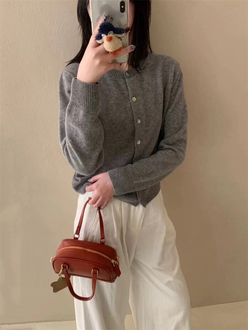 红色衣服针织开衫春秋新款宽松短款显瘦洋气打底外套上衣,针织衫/毛衣,半城羊绒
