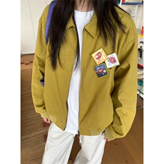 黄绿色