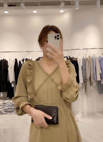 潮流设计连衣裙，女装连衣裙，倾城伊人