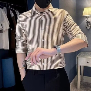 夏季韩版百搭ins条纹七分袖衬衫男士修身休闲发型师中袖免烫衬衣图片