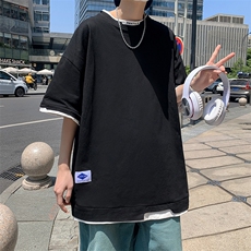 黑色