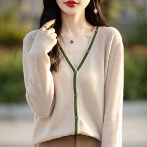 V领拼色100%纯羊毛开衫女秋冬款纽扣长袖针织外套宽松羊绒衫外搭图片
