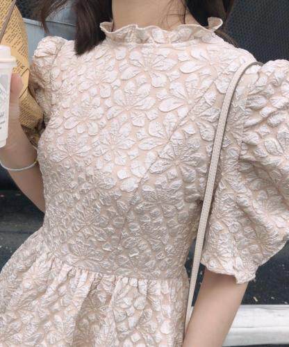 【现货】立领压花连衣裙2色，女装连衣裙，ONE