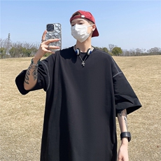黑色