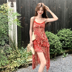 法式不规则度假风复古连衣裙女2025夏季新款设计感时尚显瘦吊带裙图片