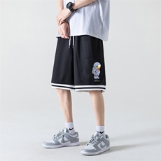 黑色