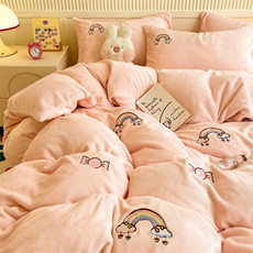 新款A类绣花款牛奶绒四件套，床品套件，一起卖家纺