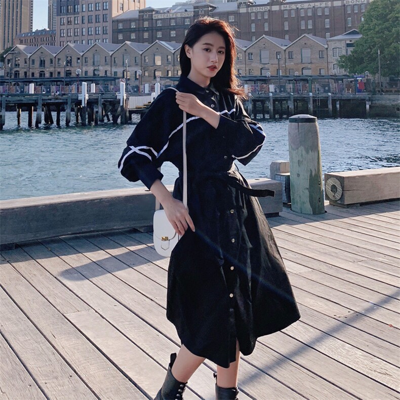 8511B-89092021春季新款中长款风衣，女装风衣，惟卡贝娜