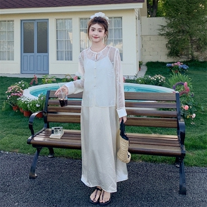米白色新中式套装裙女2025夏季绣花防晒罩衫顺滑垂感吊带裙两件套图片