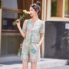 2024夏装新款刺绣镂空两件套女时尚修身印花短裤套装，女装套装/套裙，铭街依杨
