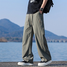 浅军绿色