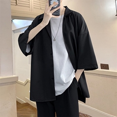 黑色