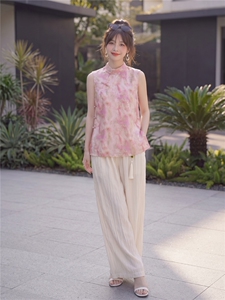 2026年夏季休闲风女优雅淑女通勤日常印花压皱新中式两件套图片