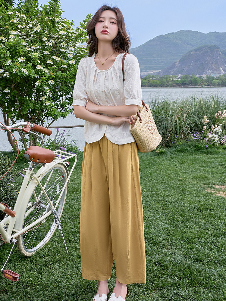 2025夏季圆领绣花衬衫女新款韩版时尚潮流百搭小个子上衣衬衣减龄,女装套装/套裙,梦懿尔