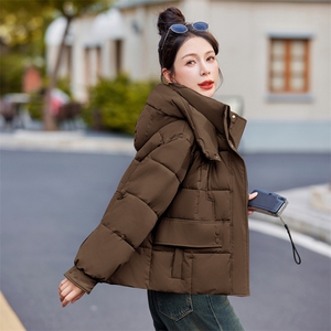 时尚保暖女款棉服 冬季新款面包服 宽松显瘦羽绒棉外套图片