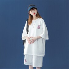 白色