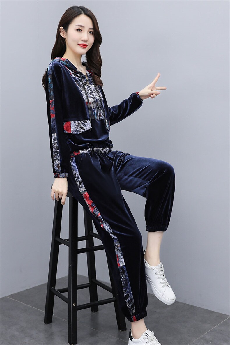 2021年秋款新款金丝绒带帽印花拼接运动休闲套装两件套,女装套装/套裙,瑶迪依秀