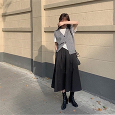 时尚百搭女士秋冬四扣V领开衫马甲单排扣纯色简约毛衣背心外套，女装马甲，洁纯羊绒