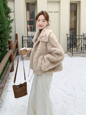 25冬季新款韩系小香风翻领花狐毛绒绒短外套2B138-801-P190K280，女装短外套，2B138