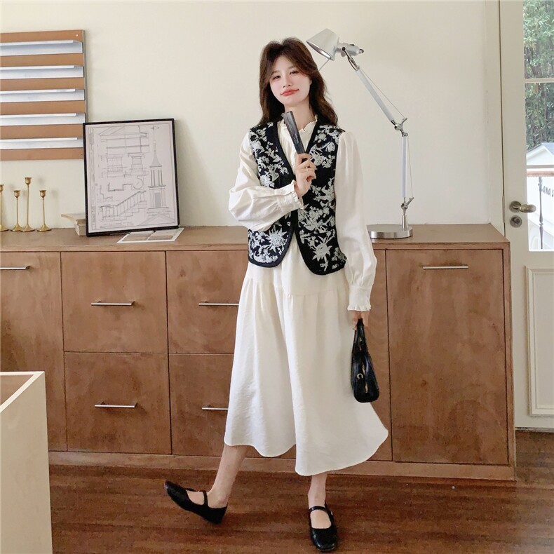现货新款刺绣马甲连衣裙两件套26157P175K268,女装套装/套裙,2D035