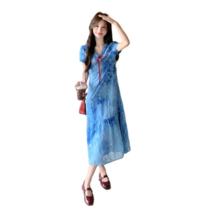 蓝色刺绣扎染天丝连衣裙女2025夏新款氛围感泡泡袖设计巨好看长裙图片