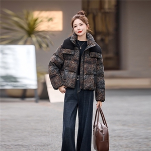 冬季新款女装2025年时尚气质优雅大方加厚棉服豹纹外套图片