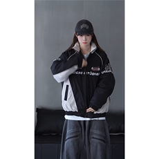 抖音视频截图只展示大货印花立领机车潮牌棉服77950特P85，男装棉衣，星座226-2