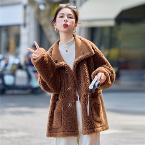 时尚两面穿皮毛一体羊羔毛外套女2025冬季新款加厚保暖鹿皮绒棉服图片