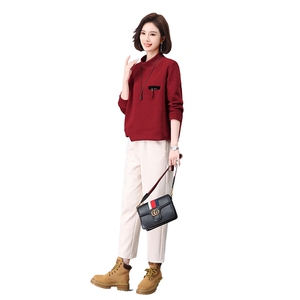 冬季新款加绒两件套女装 时尚百搭显瘦保暖套装 舒适休闲气质女神范儿图片
