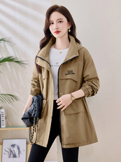 风衣女中长款2025新款宽松显瘦收腰减龄连帽休闲早春外套女春秋款，女装风衣，依万里