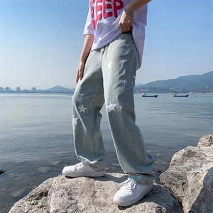 新款时尚潮男百搭宽松牛仔裤图片