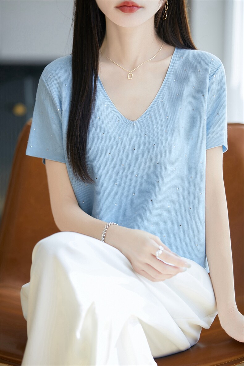 高级感夏季薄款桑蚕丝女短袖t恤时尚减龄V领洋气针织冰丝凉感上衣,女装T恤,暖烁特种纱工厂店