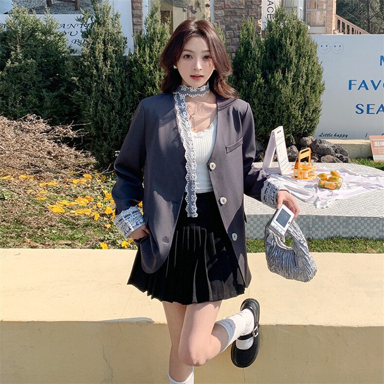 灰色蕾丝拼接西装外套女2025春季新款高级感超好看气质休闲小西服,女装西装,2C261