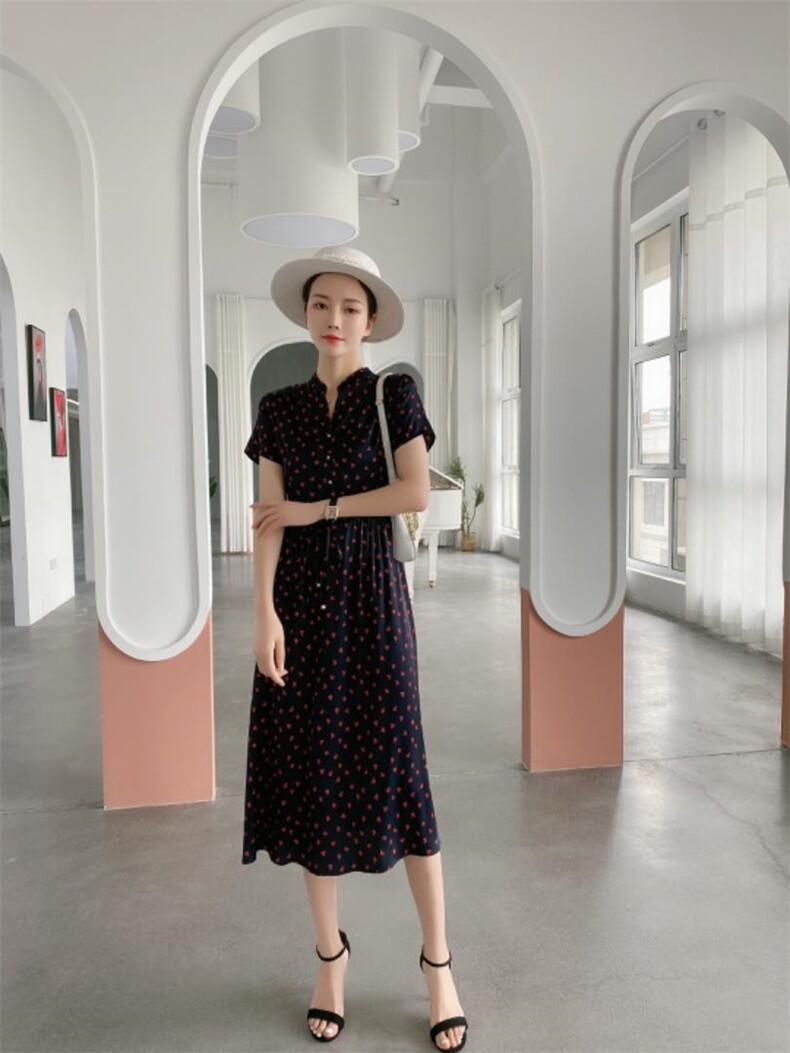 【现货】夏季新款碎花修身显瘦香云纱连衣裙，女装连衣裙，名怡