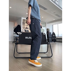 藏青色
