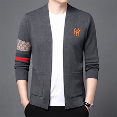 灰色
