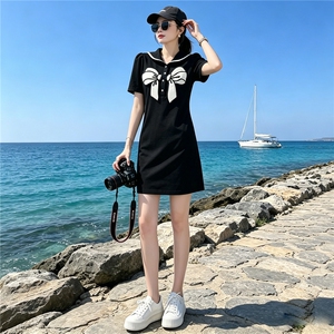 时尚重工拼色蝴蝶节黑色连衣裙夏季新款气质显瘦中长款A字裙潮流图片