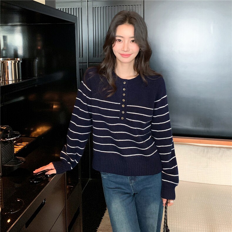 2025舒适百搭秋冬新款圆领条纹长袖纽扣半开领针织衫,女装羊绒衫,玛卡隆羊绒