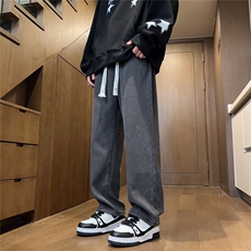 黑灰色