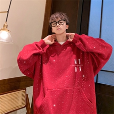 酒红色