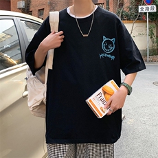 黑色