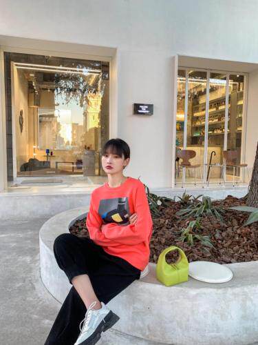 空气层圆领卫衣，女装卫衣/绒衫，碧沁伊人