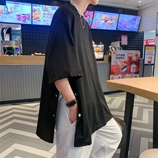 黑色