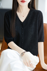 V领精纺羊毛针织五分袖上衣女蕾丝镂空钉珠短袖T恤宽松提花打底衫图片