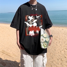 黑色