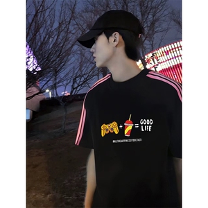 抖音得物品质二开240克宽松纯棉美式潮牌印花三条杠中性风短袖T恤图片