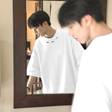 白色
