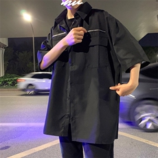 黑色