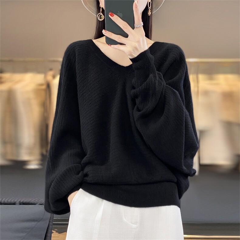 秋冬季100羊毛衫女V领套头宽松时尚洋气毛衣纯色针织蝙蝠衫，女装羊毛衫，盛鼎羊绒