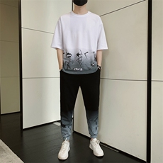 白色